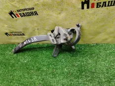 Петля багажника правая Volkswagen Touareg GP AXQ