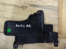 Дефлектор радиатора правый Geely Monjaro KX11