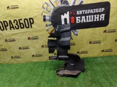 Дефлектор радиатора левый Lexus LX570 URJ201 3URFE