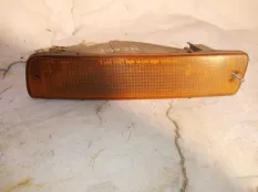 Поворотник передний левый Toyota Land Cruiser 80