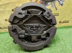 Ящик под инструменты Geely Monjaro KX11