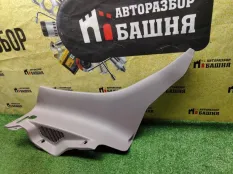 Накладка на стойку кузова задняя левая Mitsubishi