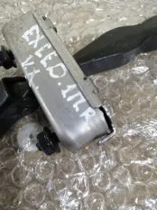 Ограничитель двери передний правый EXEED VX M36T