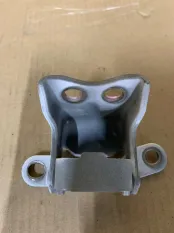 Петля двери передняя правая HAVAL H6 CC6461RM22