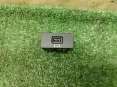 USB разъем Chery Tiggo7 PRO MAX T1EFL1 SQRE4T15C