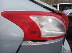 Фонарь Mitsubishi Lancer
