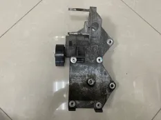 Кронштейн компрессора кондиционера Chevrolet Aveo