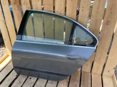 Дверь Peugeot 607