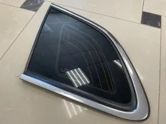 стекло кузовное Jeep Cherokee