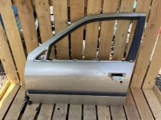 Дверь Nissan Primera