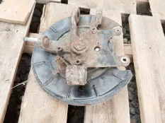 Кулак поворотный Peugeot 607