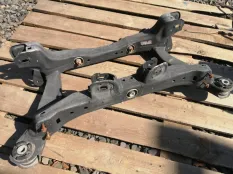 Подрамник Jeep Cherokee