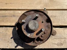 Кулак поворотный Kia Spectra