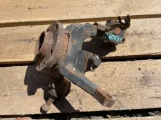 Кулак поворотный Peugeot 607