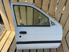 Дверь Ford Escort