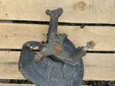 Кулак поворотный Volkswagen Jetta