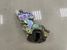 Замок двери Nissan Almera