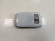 Плафон подсветки салона Toyota Prius