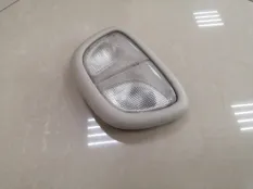 Плафон подсветки салона Jeep Cherokee