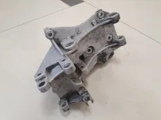 Кронштейн генератора Peugeot 607