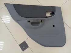 Обшивка двери Hyundai Accent