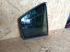 Стекло глухое Kia Magentis