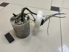 Топливный насос на запчасти Skoda Fabia