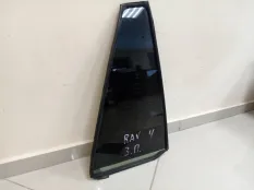 Стекло глухое Toyota RAV4