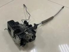 Замок двери Opel Antara