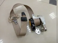 Ремень безопасности Lexus LS460