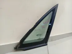 стекло кузовное Audi A4