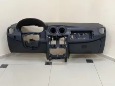 Парприз (торпедо) Nissan Almera