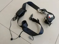 Ремень безопасности Nissan Almera