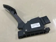 Педаль газа Лада Гранта