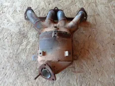 Коллектор выпускной Лада Приора