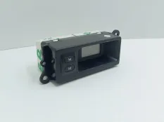 Часы Land Rover Freelander