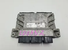 Блок управления двигателем Renault Logan