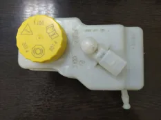 Бачок для тормозной жидкости Volkswagen Polo