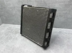 Испаритель кондиционера Mitsubishi Colt