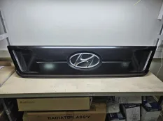 Решетка радиатора Hyundai Universe