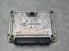 Блок управления двигателем Skoda Octavia