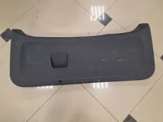 Обшивка багажника Mitsubishi Colt
