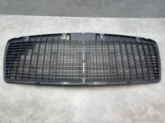 Решетка радиатора Mercedes-Benz E-Class
