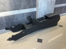 Консоль центральная Ford Fusion (America)