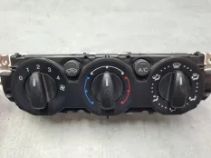 Блок управления отопителем Ford Focus