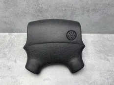 Подушка безопасности водителя Volkswagen Passat