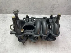 Коллектор впускной Renault Sandero