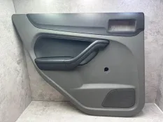 Обшивка двери Ford Focus