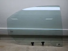 Стекло двери Hyundai Sonata