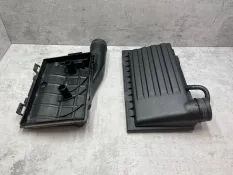 Корпус воздушного фильтра Skoda Octavia